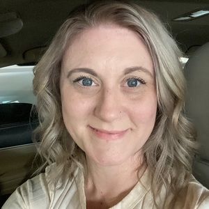 Meet your Posher, Candace